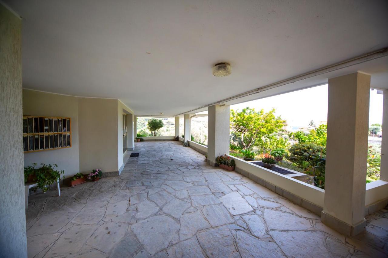 La Casa Di Vittoria Apartment San Lorenzo al Mare Bagian luar foto