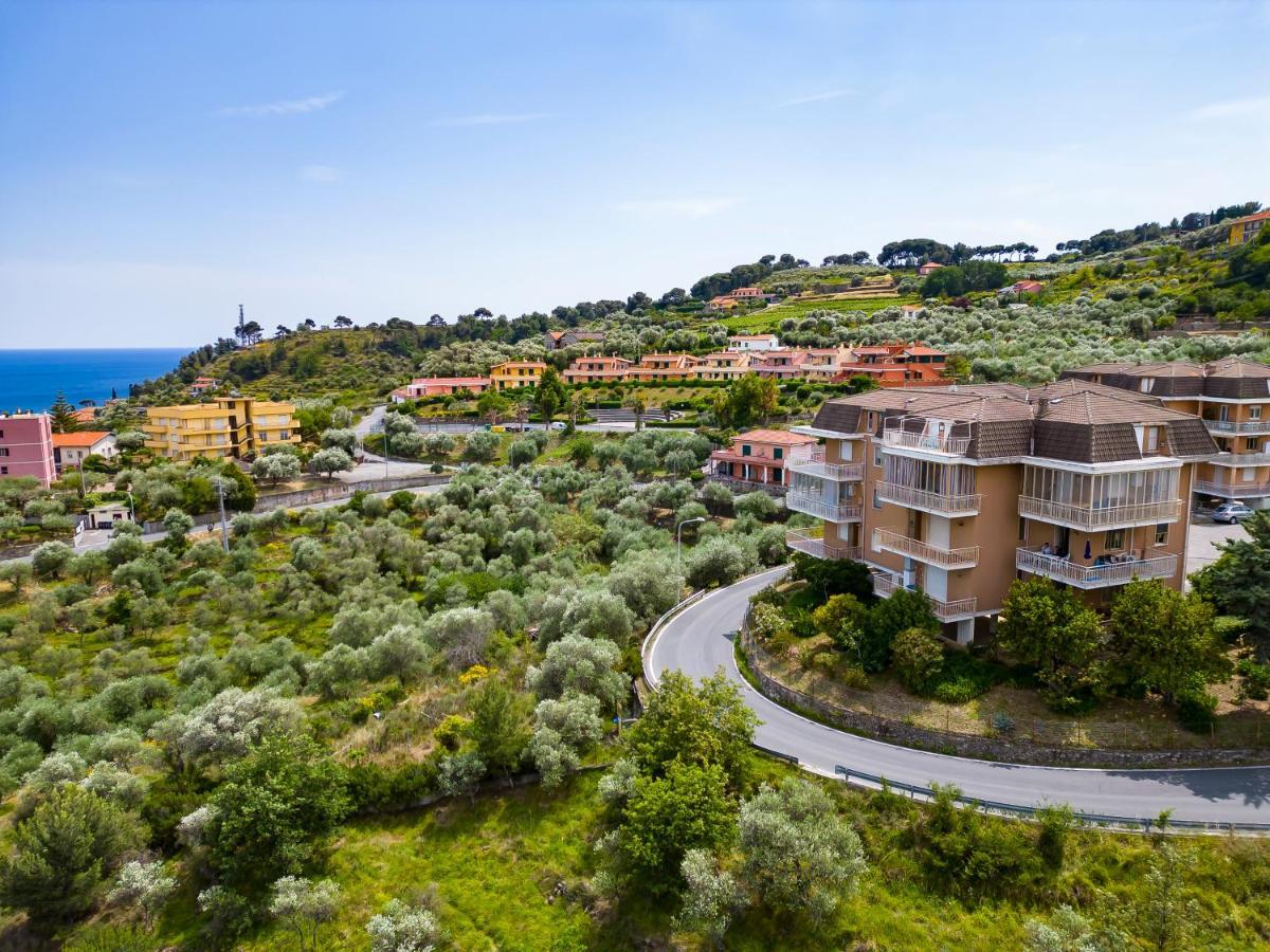 La Casa Di Vittoria Apartment San Lorenzo al Mare Bagian luar foto